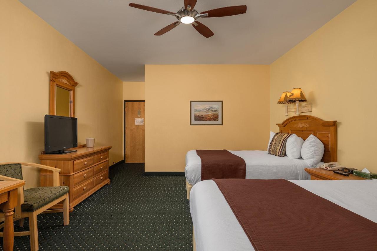 Hotel Chena Hot Springs Resort 2*